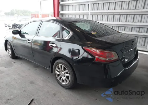 2014 Nissan Altima 2.5 S z USA, uszkodzony, nr VIN 1N4AL3AP2EN223293